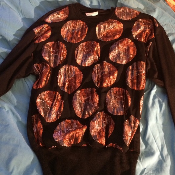 Sprouts by Vince Vaughn ying yang glitter sweater