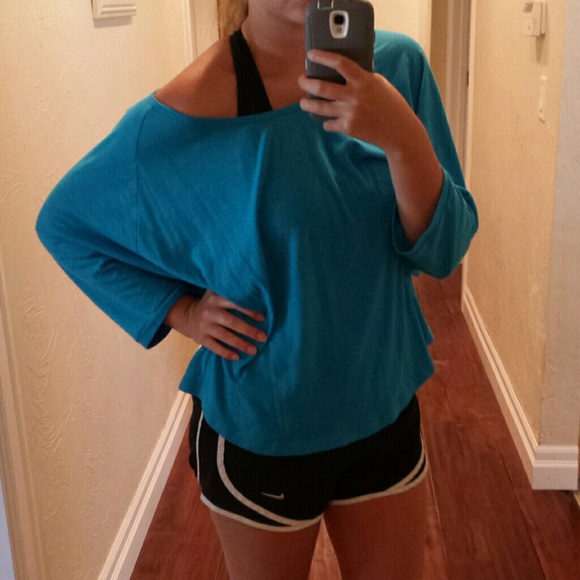 Victoria's Secret Pink top - Picture 2 of 2