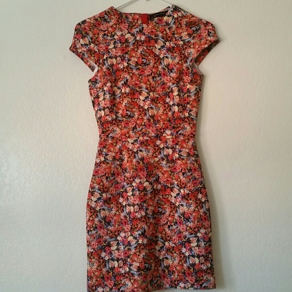 Zara Dresses & Skirts - ZARA DRESS XS