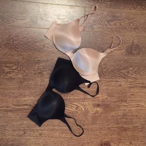 Victoria Secret PUSH UP BRAS 36B