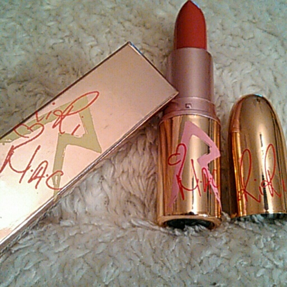 *Sold* - Picture 1 of 3