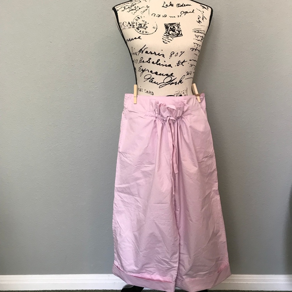 DKNY pink Capris✨NWOT