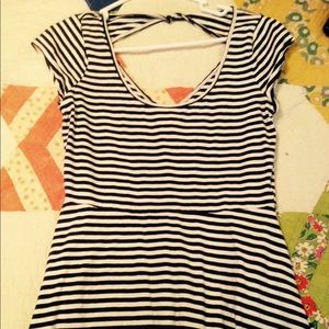 🎉🎉Beautiful stripped dress!