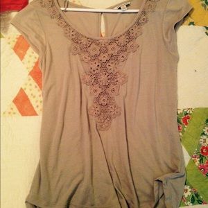 💥Tan AE lace top.