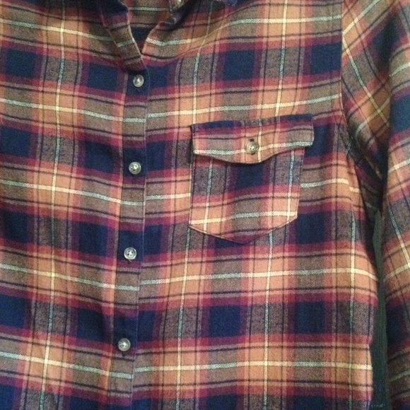 Flannel - Picture 2 of 4