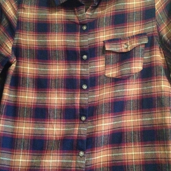 Flannel - Picture 4 of 4