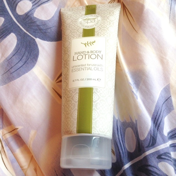 DoTERRA Hand & Body Lotion - Picture 1 of 1