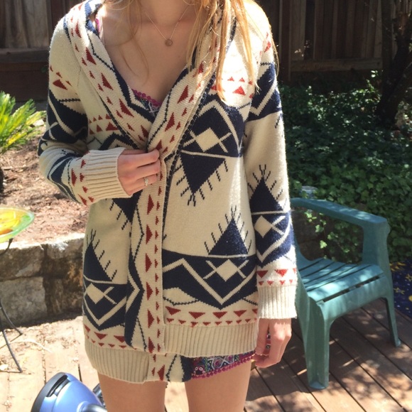 Aztec print chunky knit sweater