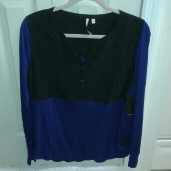 NEW WITH TAGS Soft Calvin Klein Shirt