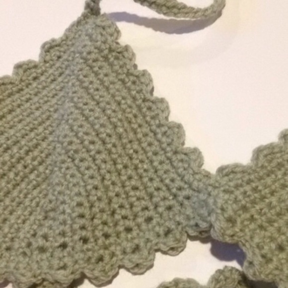 LIGHT GREEN Bikini Top - Picture 2 of 4