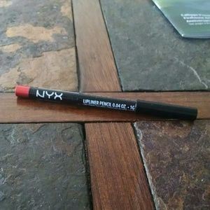 NYX Lip Liner