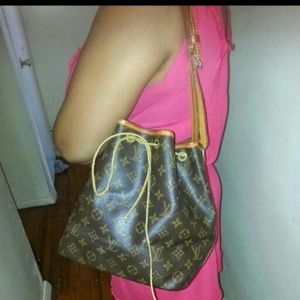Louis Vuitton authentic vintage petit noe. Louis Vuitton authentic vintage petit noe.