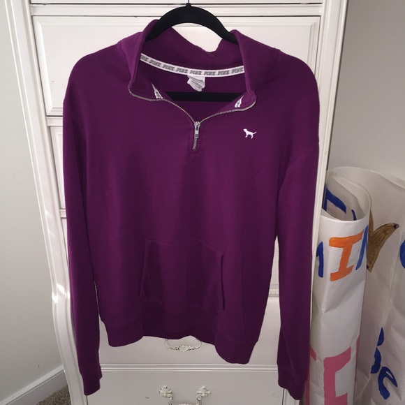 SOLD !!🌺Purple/Maroon VS PINK Half Zip Hoodie!