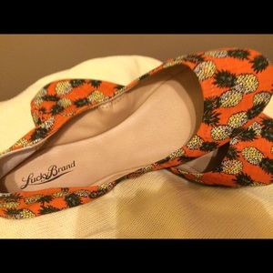 Lucky brand emmi flats