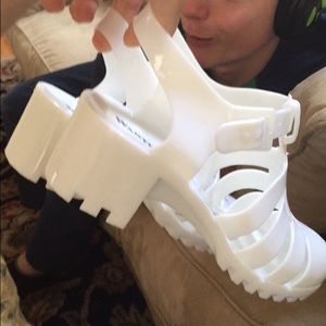 White jellies