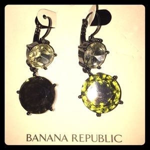 💟 3 for $30 💟 💚 Banana Republic Earrings 💚