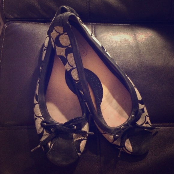 Black & Gray Signature Coach Flats