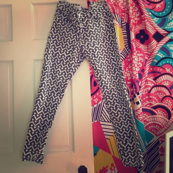 Patterned Black and White pants