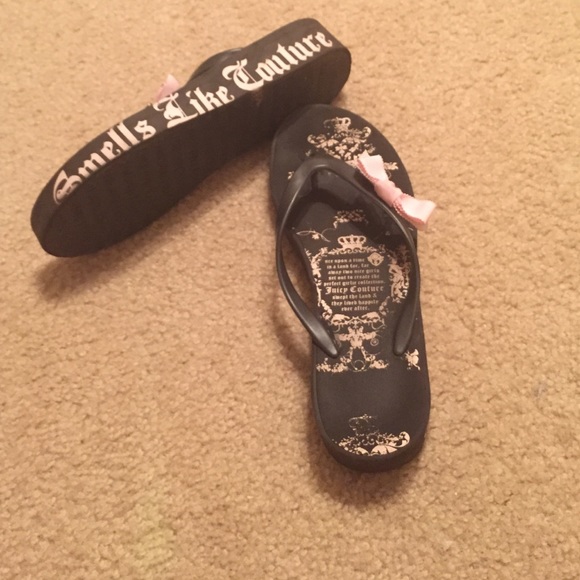 Juicy Couture flip flops