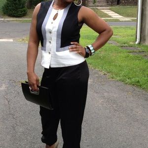 Black Beautiful crutch with shining tone to it