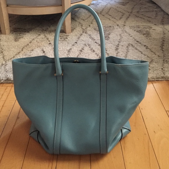 LAI Handbags - Light blue leather bag