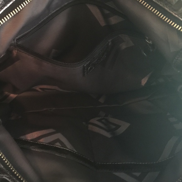 Italian Leather Handbag - Picture 4 of 4