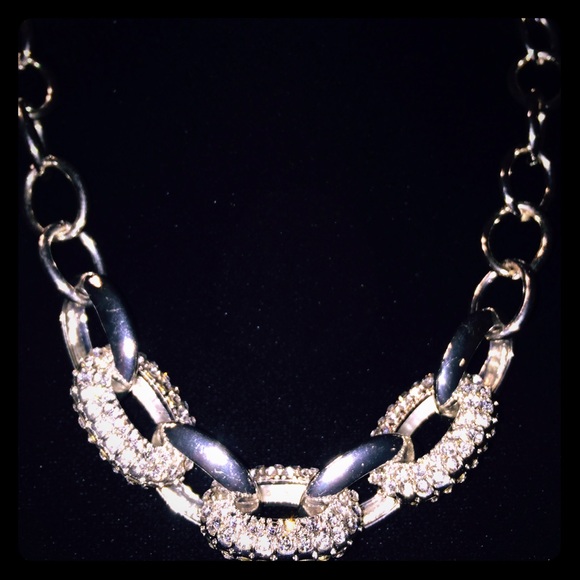 Silver-toned bling chain link necklace BNWOT!