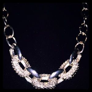 Silver-toned bling chain link necklace BNWOT!