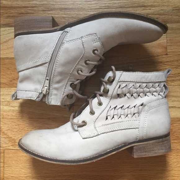 Aldo Distressed Ankle boot