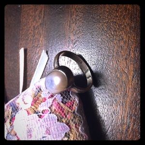 Indonesian pearl ring.