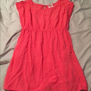 Flowy maternity tank