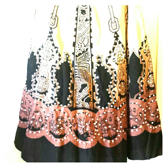 Tribal print skirt.