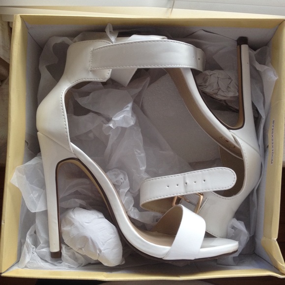 New White Heels - Picture 4 of 4