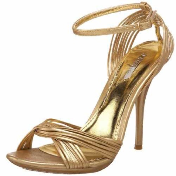 Celete sandal! All sizes in gold and silver!!