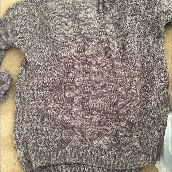Grey sweater - Picture 1 of 2