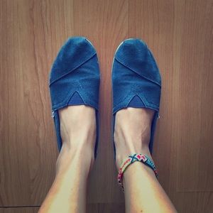 Blue Classic Toms