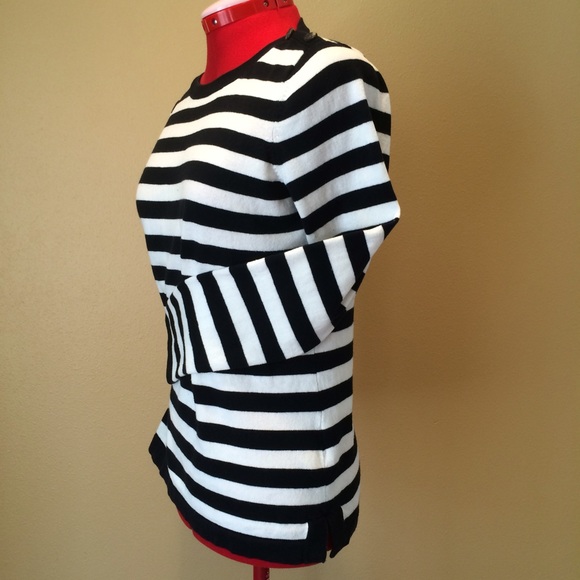 📦SOLD📦 Navy and white striped sweater. RWP - Picture 3 of 4