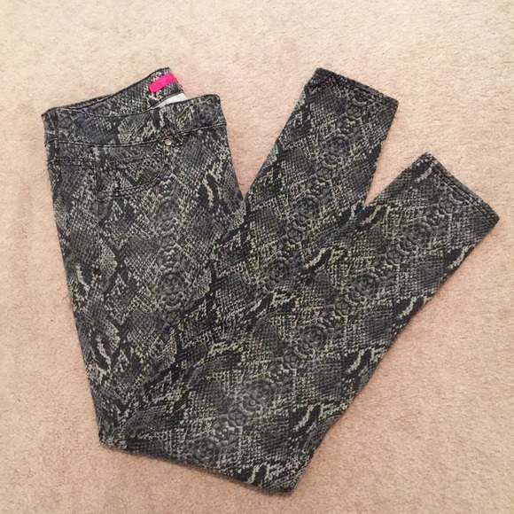 Tinseltown Super Skinny Denim