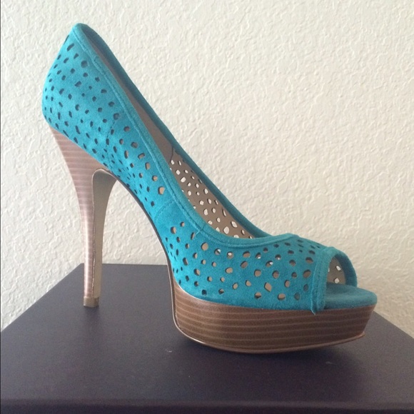 Enzo Angiolini Turquoise Suede Peep Toe Pumps