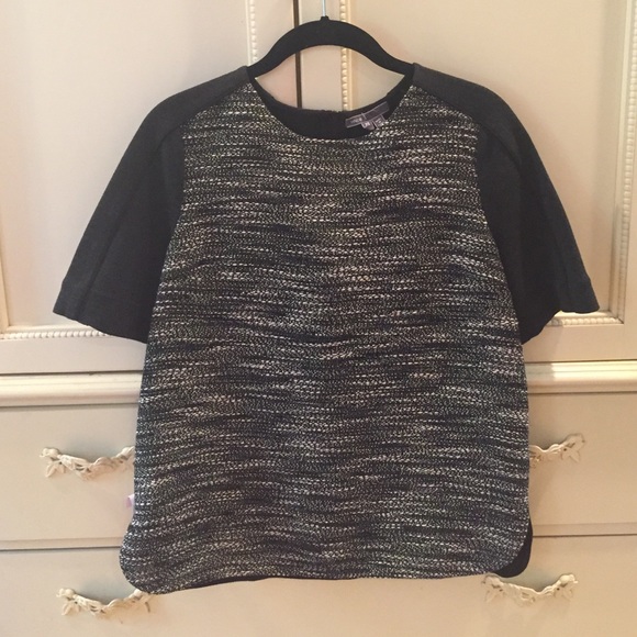 NWT Vince textured woven top in black - Picture 3 of 4