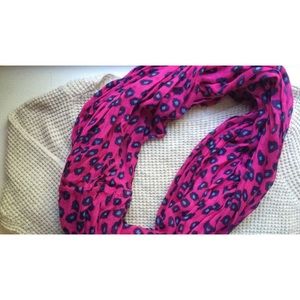 Lilly Pulitzer - Riley Infinity Loop