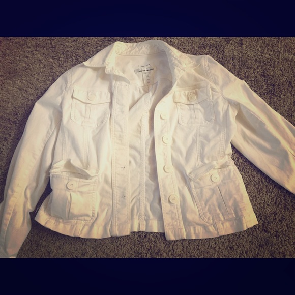 JONES NEW YORK WHITE JEAN JACKET