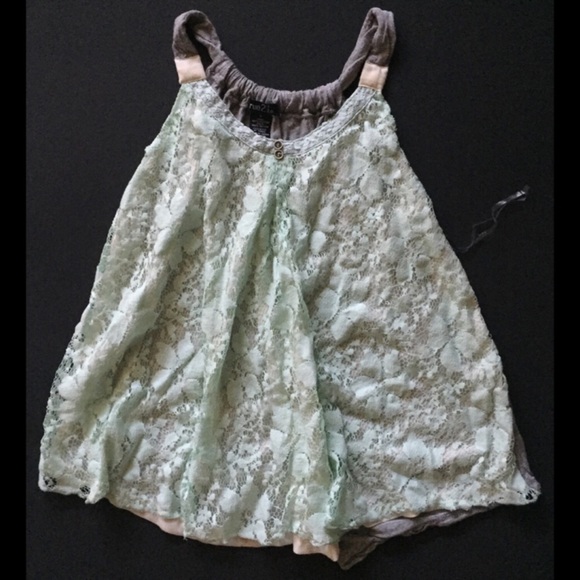 Lace tank top.