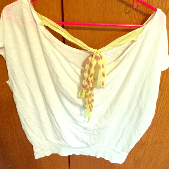 Paisley bow back dolman tee