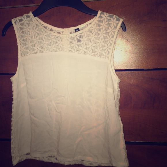 H&M lace back top