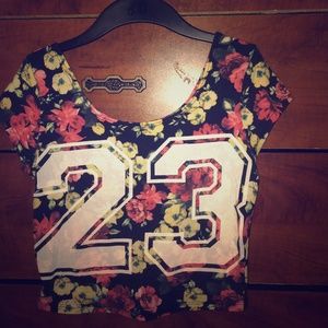 Floral 23 top