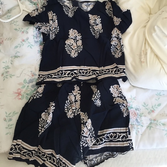 Sheinside Tops - Tribal Two Piece