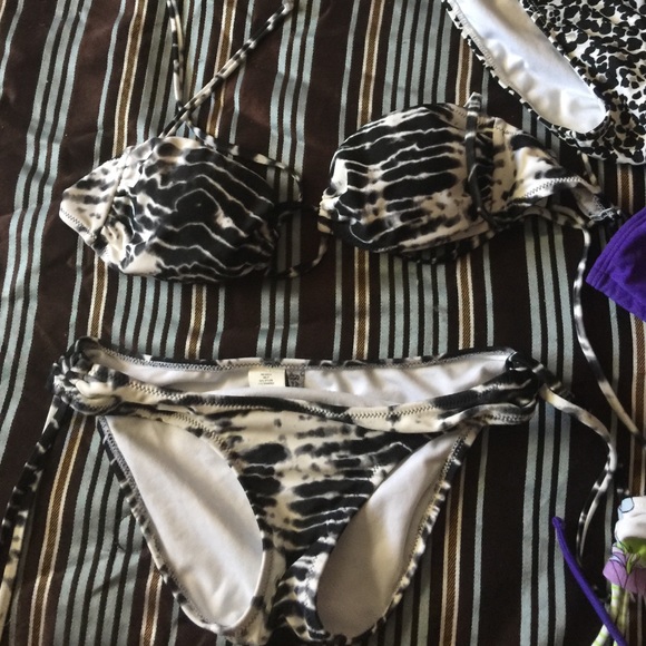 Adorable bikini bundle - Picture 2 of 4