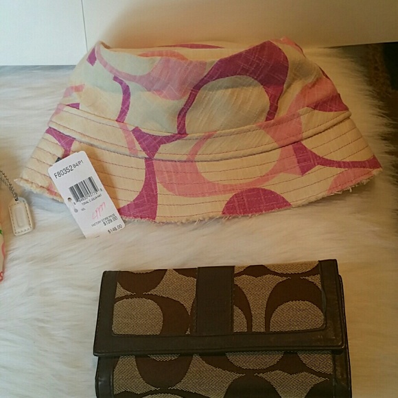 Coach various items!!!! - Picture 3 of 4