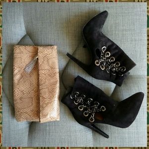 Banana Republic - Snakeskin Print Clutch (Tan)